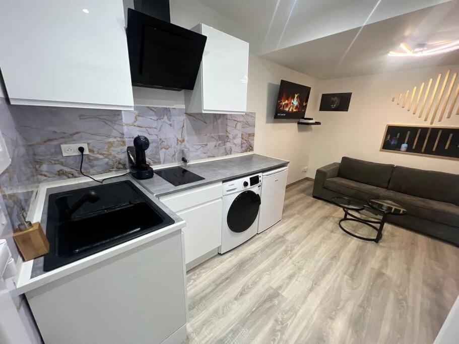 Maison Appartement Triplex Avec Jacuzzi Et Sauna Saint-Etienne  Exterior foto